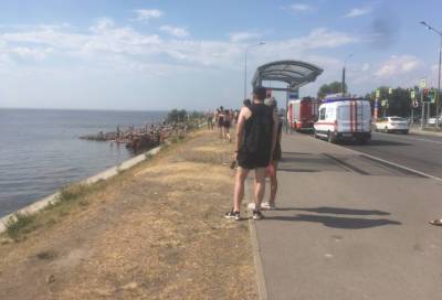 Столкновение лодки с опорой в Петербурге привело к клинической смерти пострадавшего