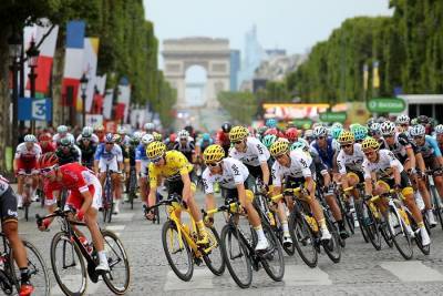 Моллема выиграл 14-й этап "Тур де Франс"