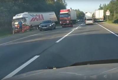 «Спрашивать про живых нет смысла»: жуткое ДТП произошло на Мурманском шоссе – пугающее видео
