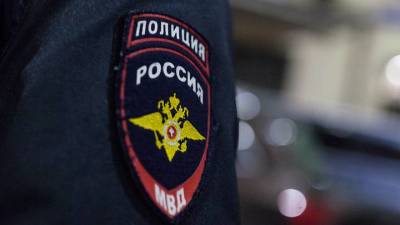 Мужчина с ножом напал на полицейских в Грозном