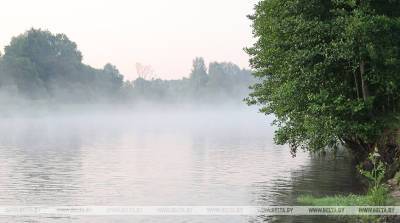 ФОТОФАКТ: Большой популярностью среди туристов пользуется сплав на плотах по реке Птичь