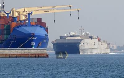 Транспортно-десантный корабль США прибыл в Одессу