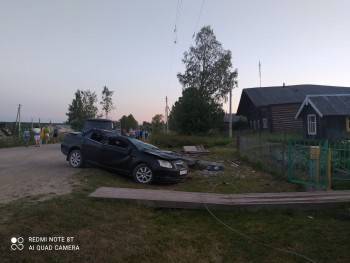 В Вологодской области 28-летняя автоледи сбила опору ЛЭП и оказалась в больнице