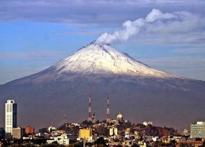 Уфологи: база НЛО прячется в жерле вулкана Попокатепетль в Мексике