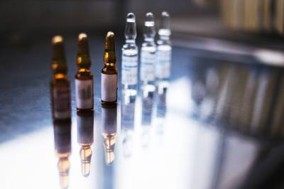 Новосибирский ученый перечислил самые эффективные вакцины от "дельта"-штамма COVID-19