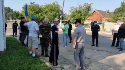 Комбатанты стягиваются к участкам для голосования жителей Приднестровья