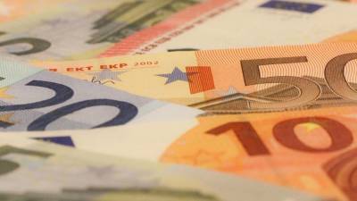 Аналитик назвал самые уязвимые валюты мировой экономики