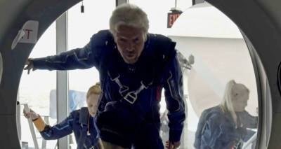 Миллиардер Ричард Брэнсон возглавит первый полет Virgin Galactic
