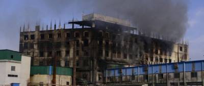 В результате пожара на заводе в Бангладеш погибли 52 человека
