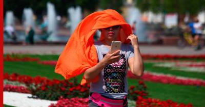 Как в Африке: москвичей предупредили об опасном солнце и аномальной жаре