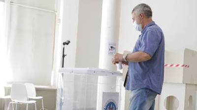 Явка на досрочных парламентских выборах в Молдове на 12:00 составила 19,58%