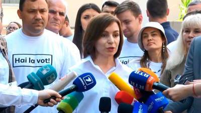 Новости на "России 24". "Хочется, чтоб наши дети вернулись домой". Молдавия выбирает парламент
