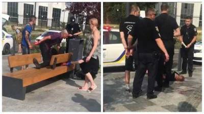 Во Львове на вокзале мужчина подрезал двух бойцов, которые направлялись в зону ООС
