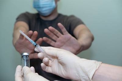 Украину ожидает новая вспышка коронавируса из-за низкого количества вакцинированных - эпидемиолог