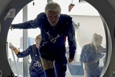 70-летний миллиардер Ричард Брэнсон отправился в “космос”