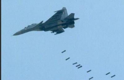 Истребитель Су-30 нанёс удар 26 авиабомбами одновременно
