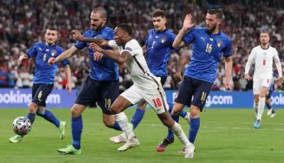 Италия в серии пенальти победила Англию и стала чемпионом Европы