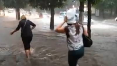 Дожди и грозы ударят по Украине с новыми силами, но жара не отступает: каким будет начало недели