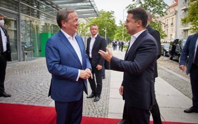Зеленский встретился с вероятным преемником Меркель
