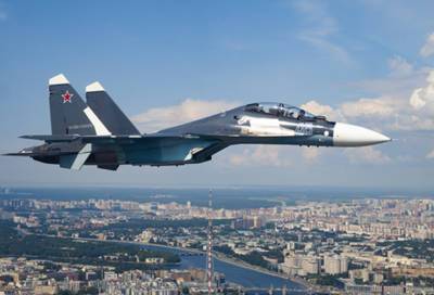 Военные проведут тренировочные полёты над Петербургом