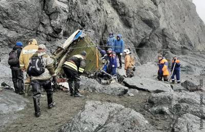 На Камчатке продолжились поиски обломков разбившегося самолета Ан-26