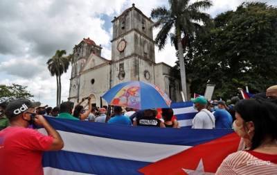 На Кубе проходят антиправительственные протесты