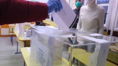 ЦИК Болгарии: Правящая партия вернулась на первое место итогам подсчета 67,2% голосов