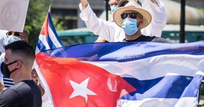 В США потребовали от властей Кубы "мягкости" к протестующим
