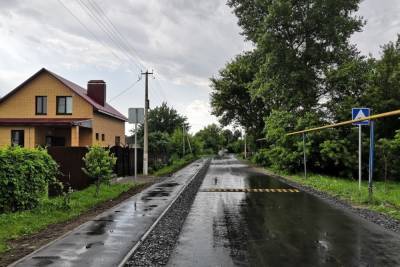В поселке Томаровка Белгородской области за 70 млн рублей отремонтировали 11 километров дорог