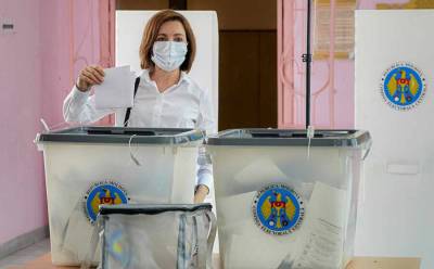 Партия Санду лидирует на парламентских выборах в Молдавии