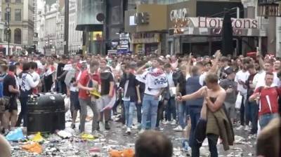 Погром перед финалом Евро. Тысячи английских футбольных фанатов устроили беспорядки у стадиона "Уэмбли"
