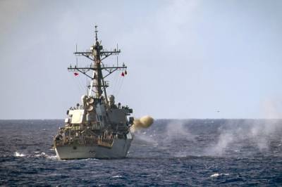 Китай осудил США за вхождение эсминца в акваторию спорных островов Сиша