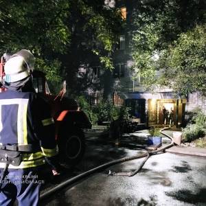На пожаре в Запорожье травмировалась 53-летняя женщина. Фото