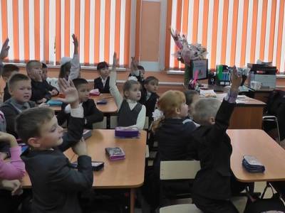 Более 12 млн россиян получили уведомления по выплатам на детей-школьников