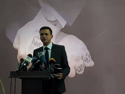 Яшин объявил о решении оставить должность главы муниципалитета Красносельского района
