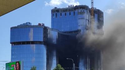 Очевидцы сообщили о пожаре в бизнес-центре Пригожина на Зольной