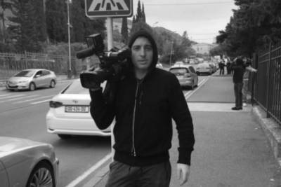 В Грузии умер жестоко избитый противниками ЛГБТ-марша телеоператор