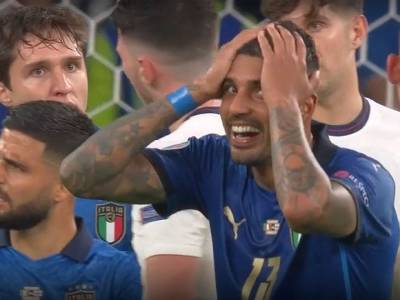В Милане 15 человек пострадали в ходе празднования победы Италии на Евро-2020