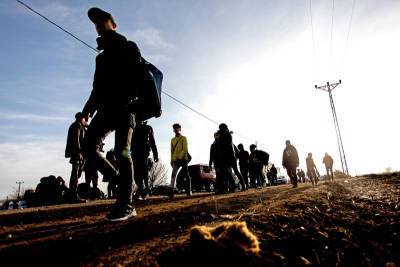 Беженцы из уничтоженной террористами деревни в Сирии вернулись домой - tvc.ru - Сирия