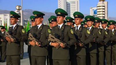 В Туркменистане в срочном порядке обновляют списки резервистов