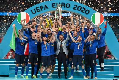 Сборная Италии продлила беспроигрышную серию и вплотную приблизилась к рекорду