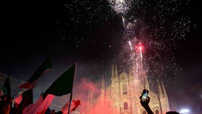 В Милане 15 человек получили травмы во время празднования победы Италии на Евро