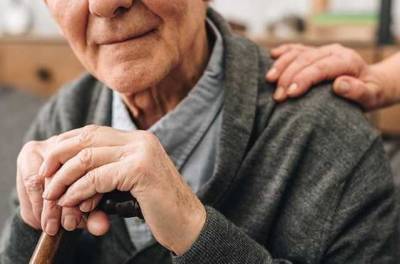Пенсионеры старше 75 лет с октября будут получать не менее 2500 грн, - Лазебная