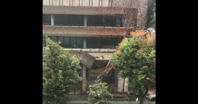 В Киеве начали снос исторического здания "Цветы Украины", атриум уже уничтожен (видео)