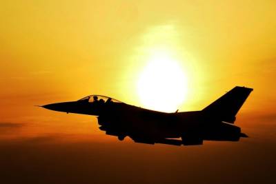 США направили эскадрилью истребителей F-16 в Болгарию