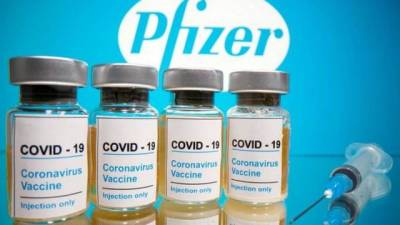 Вакцины Pfizer начали использовать в центрах массовой вакцинации