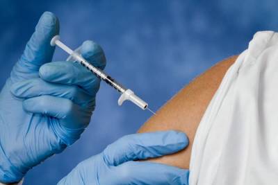 Медотвод от вакцинации: врачи назвали главные основания