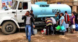 Власти признали проблемы с подвозом воды жителям Избербаша