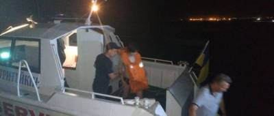 В Мариуполе парня на надувном матрасе ночью унесло в Азовское море