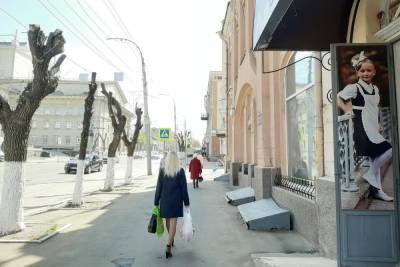 С 15 июля начнется прием заявлений на выплату саратовским школьникам 10 тысяч рублей